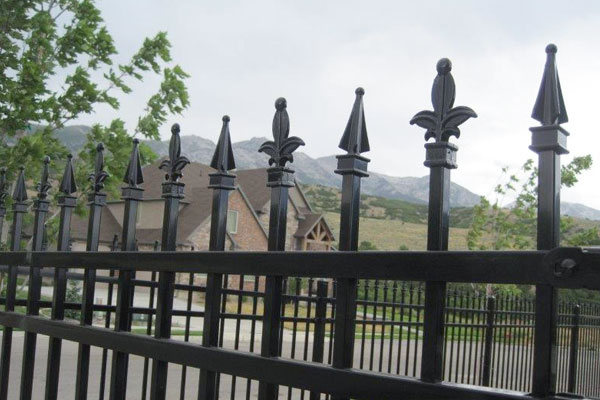 Anti-Climb Design High-Security Picket Top Fence Panels With Decorative Finials